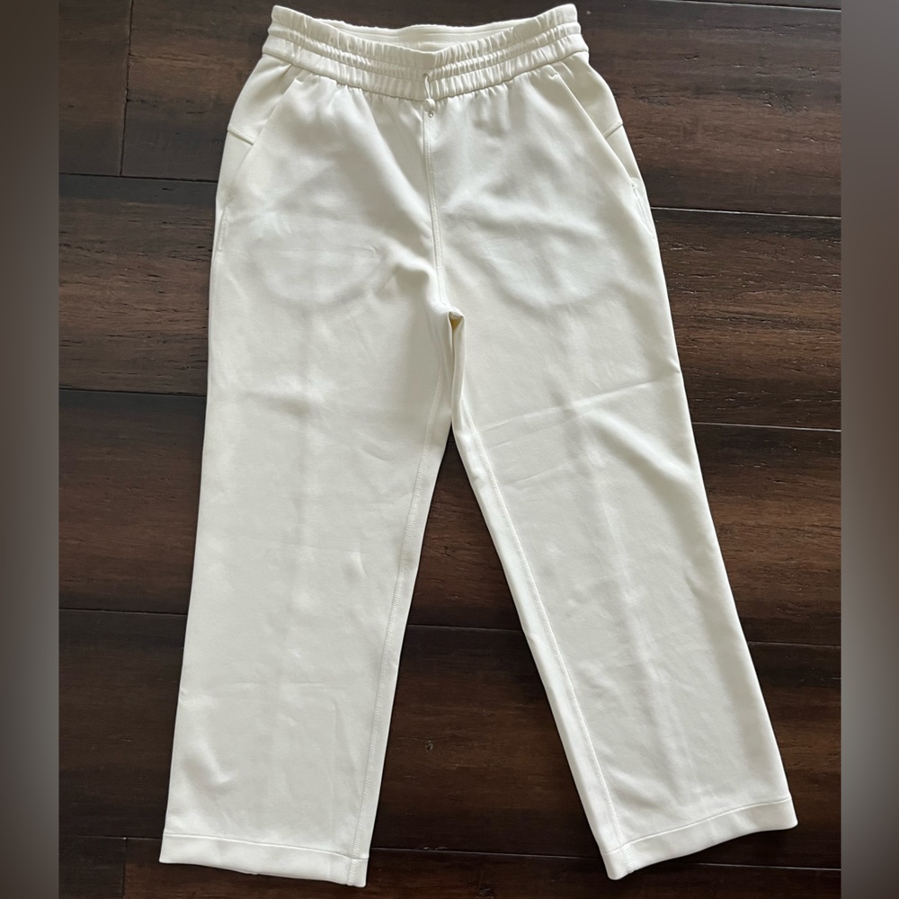 Lululemon Softstreme High-Rise Straight-Leg Cropped Pant
